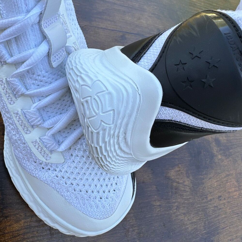 Under Armour Curry Flow White Black Basketball Shoes Youth 6Y EU 38.5 Athletic - Picture 16 of 16